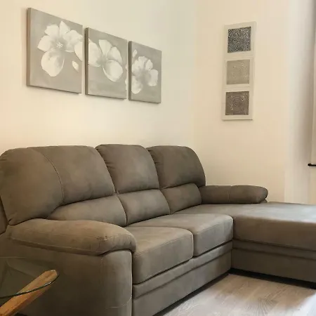 Apartment Lovely Really Downtown - Free Private Parking Included! - Genua